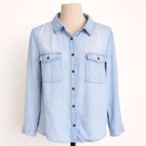 Love Tree Tencel Chambray Button Front Shirt Light Wash Denim L NWT